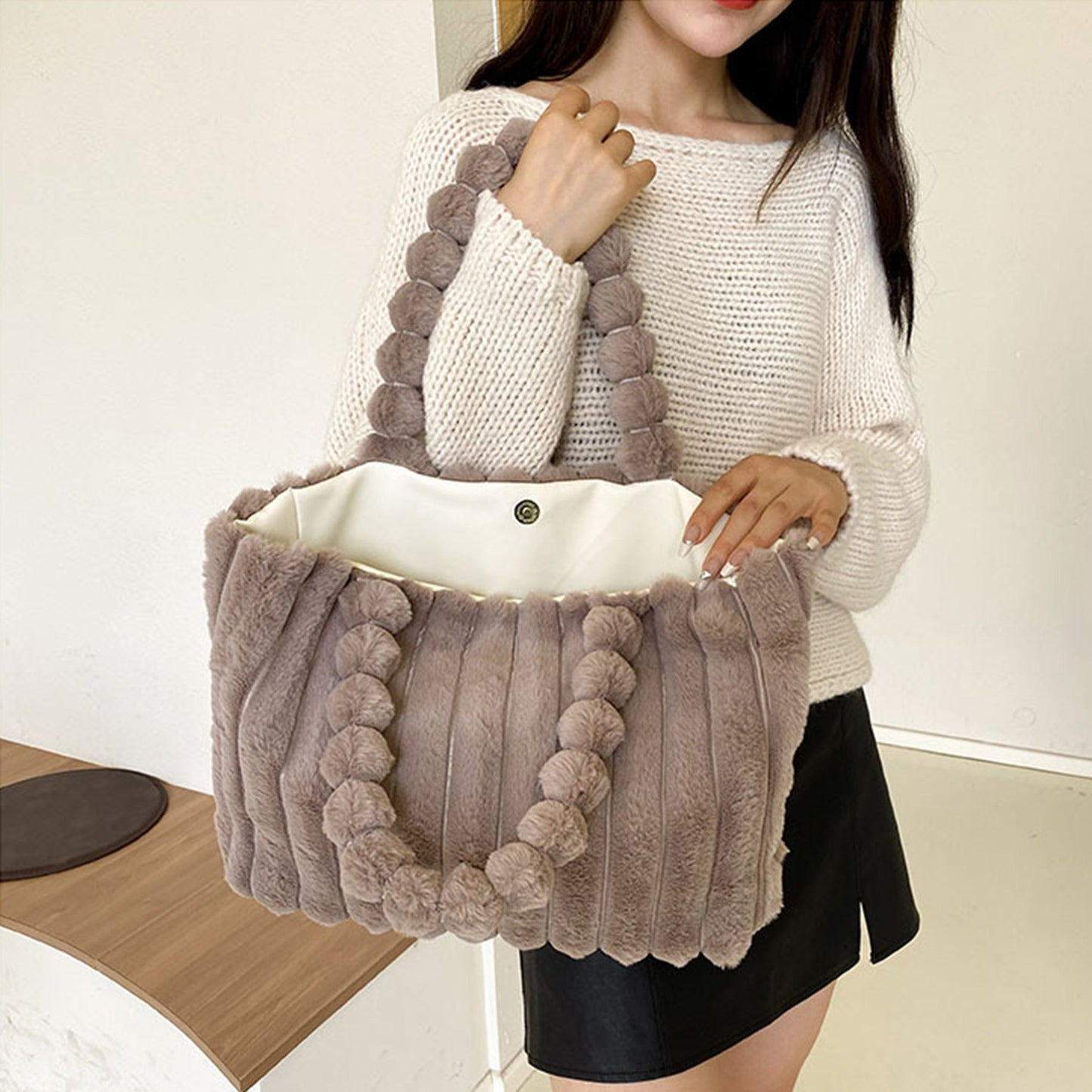 Calista - Pluche Cloudpuff Schoudertas