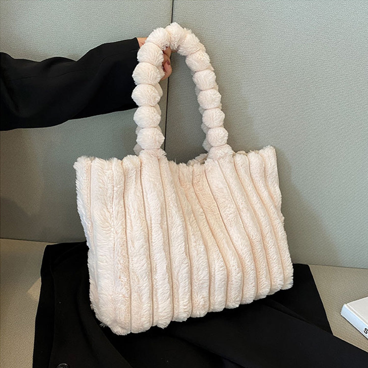 Calista - Pluche Cloudpuff Schoudertas