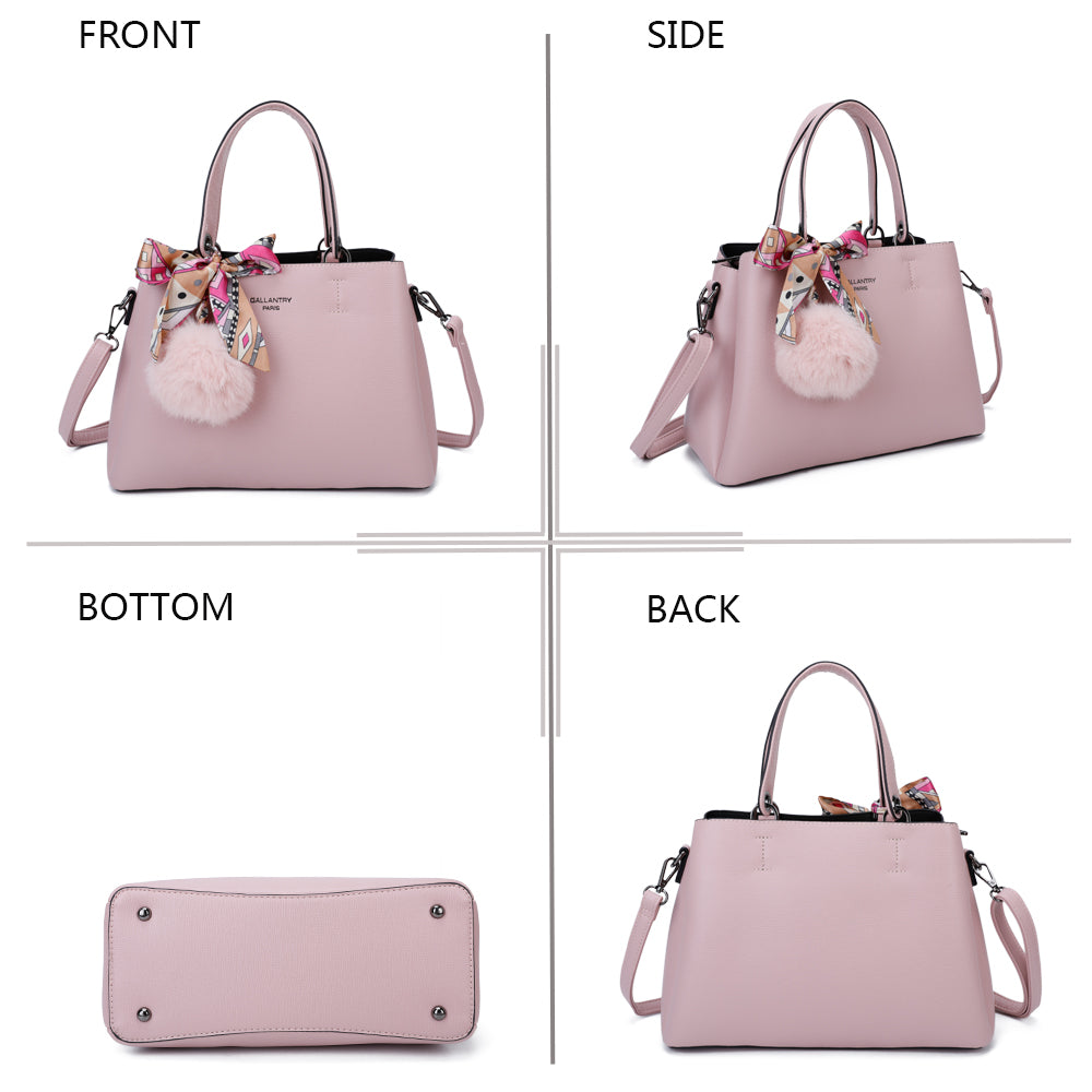 Gallantry | Emma Handtas