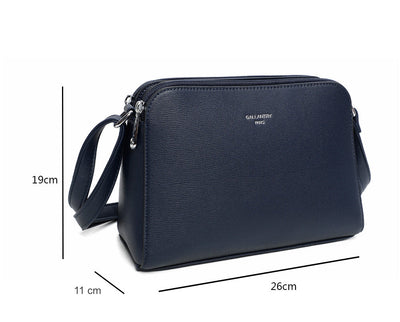 Gallantry | Julia Crossbodytas