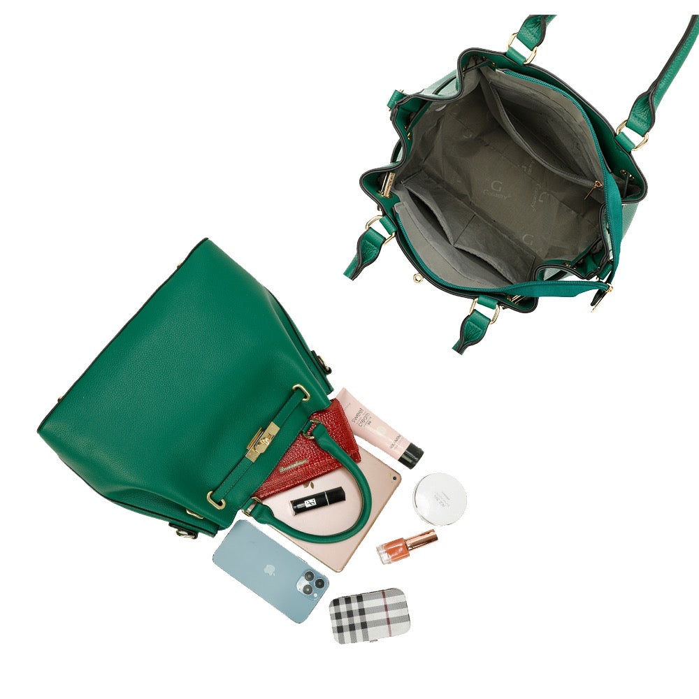 Gallantry | Iris Handtas