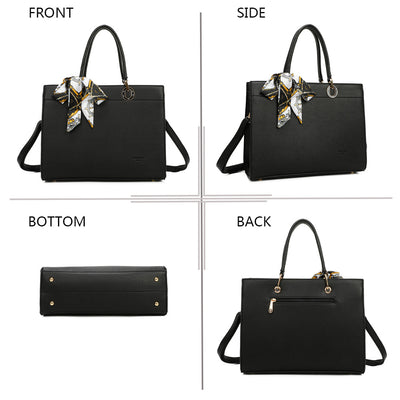 Gallantry | Nina Handtas