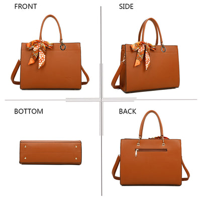 Gallantry | Nina Handtas