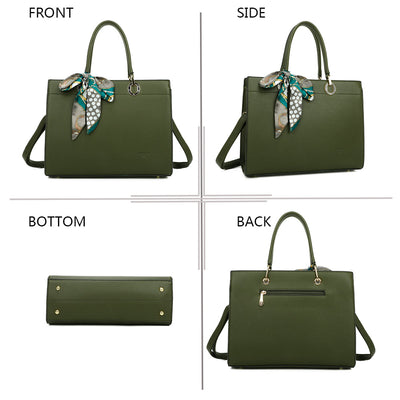 Gallantry | Nina Handtas