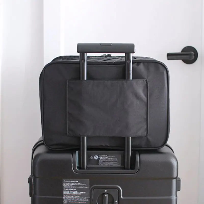 Kiss the Rain Cartoon Travel Organizer Bag (Luggage)