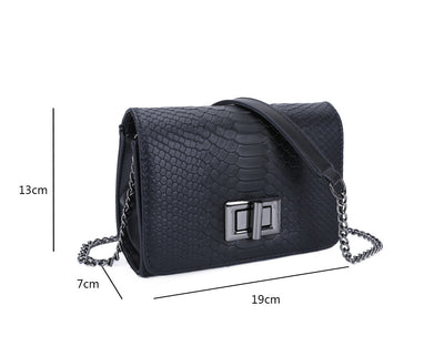 Gallantry | Sara Crossbodytas