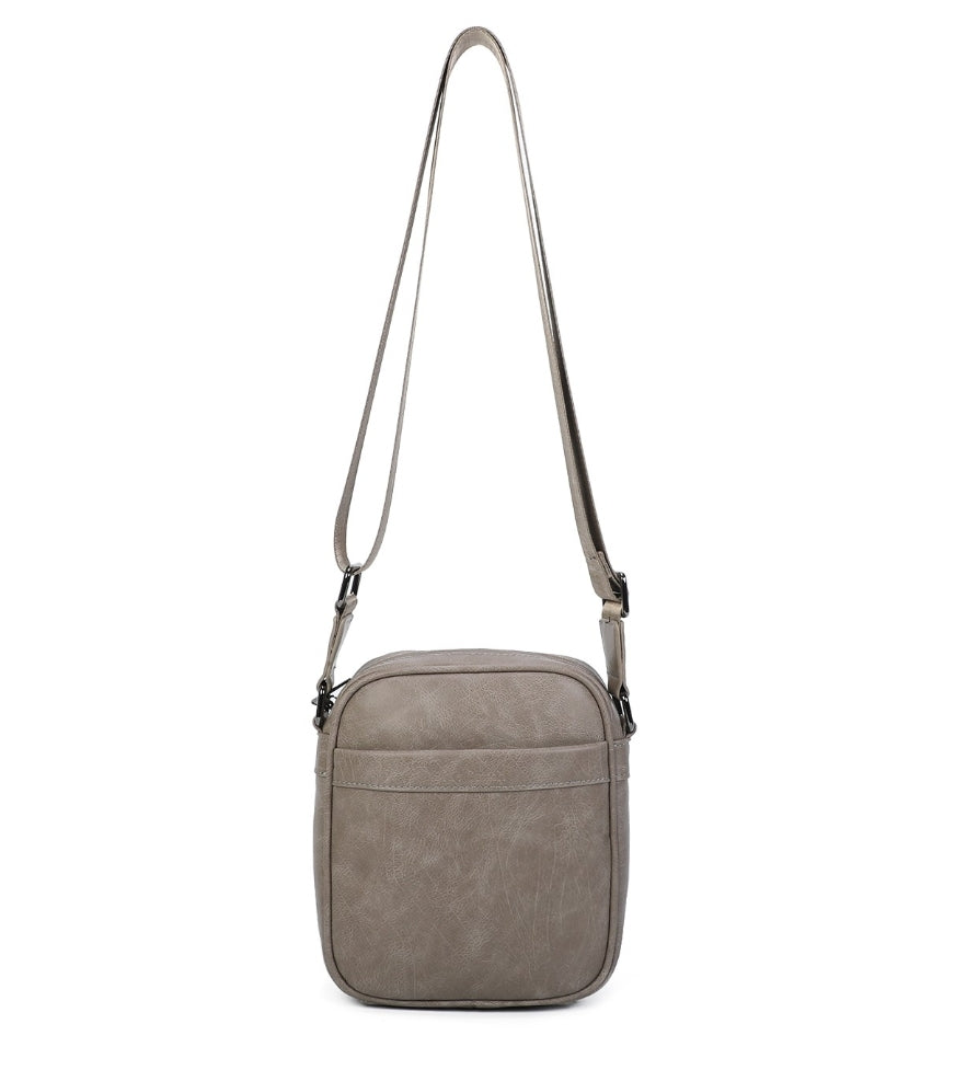 Ines Delaure | Lauren Crossbodytas