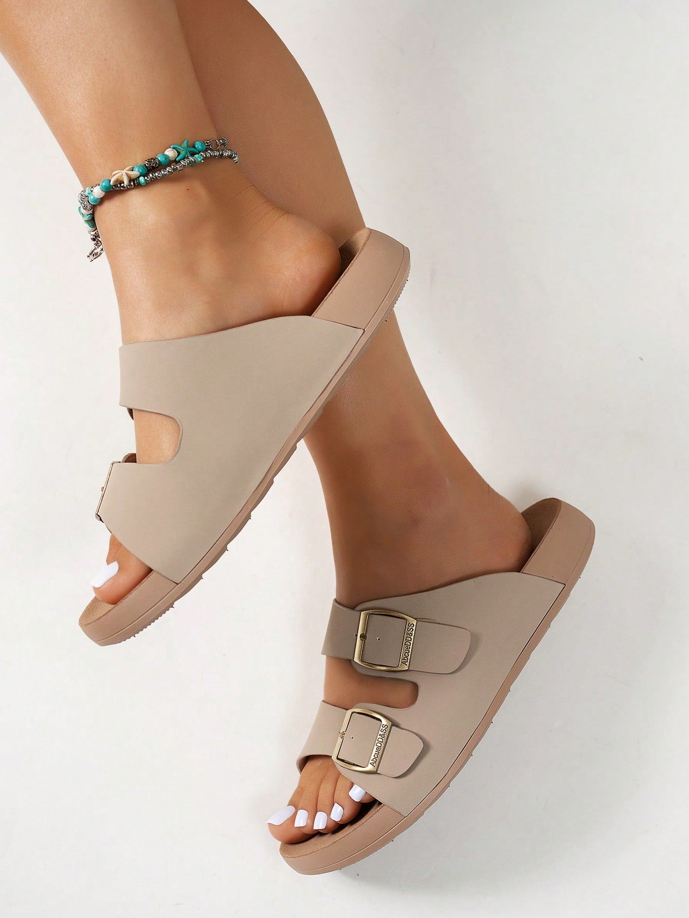 Casual Retro Sandals for Outdoor Summer New Versatile Non-Slip with Metal Buckle Strap Beach Shoes for Women