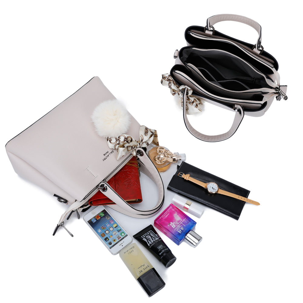 Gallantry | Emma Handtas