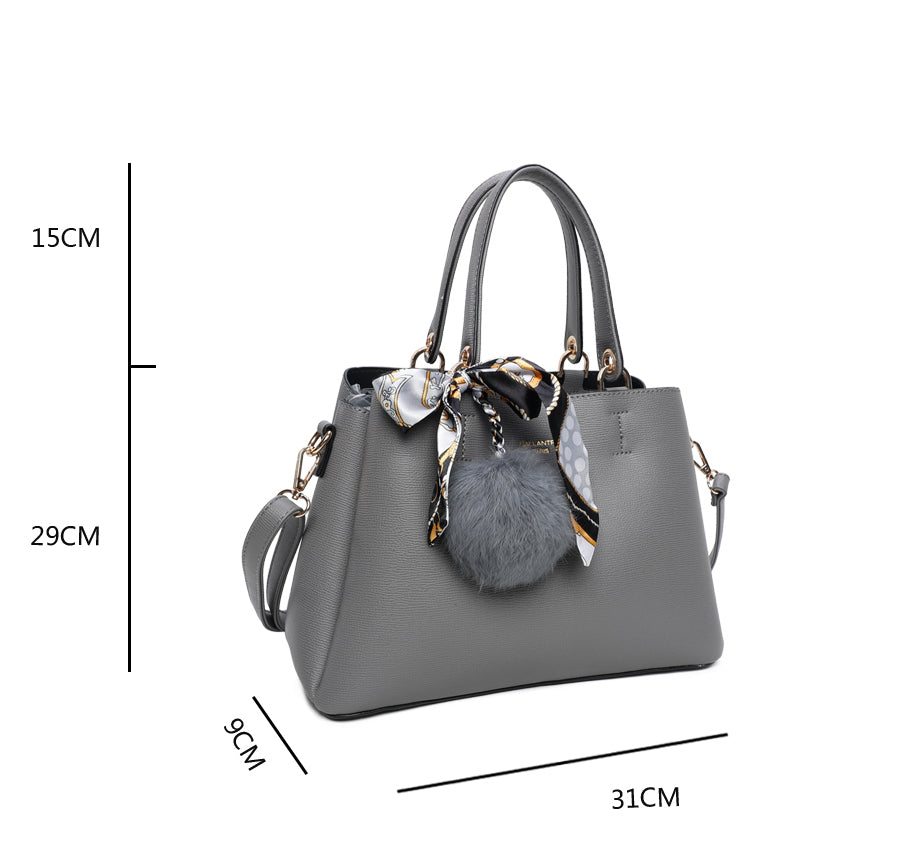 Gallantry | Emma Handtas