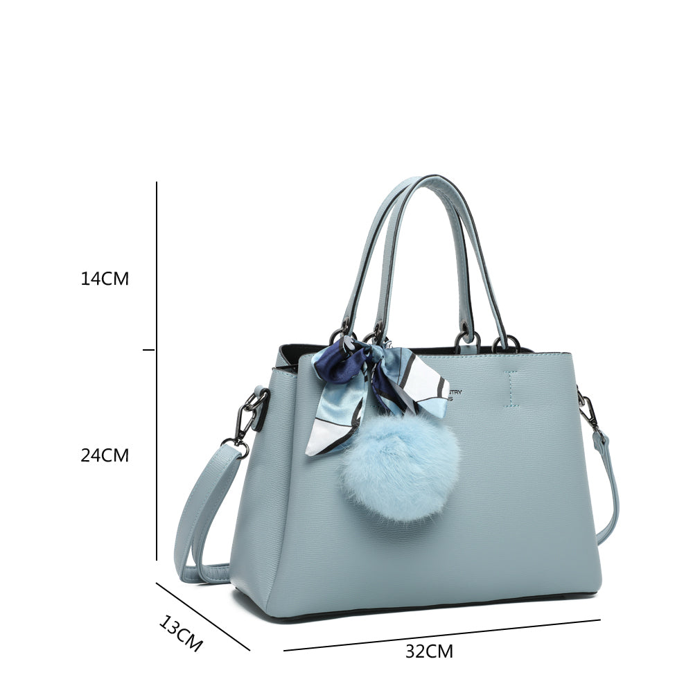 Gallantry | Emma Handtas