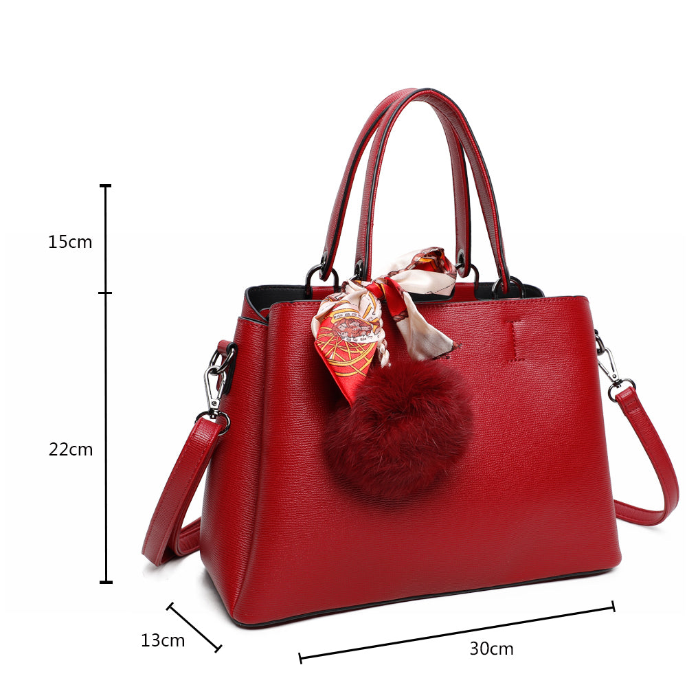 Gallantry | Emma Handtas