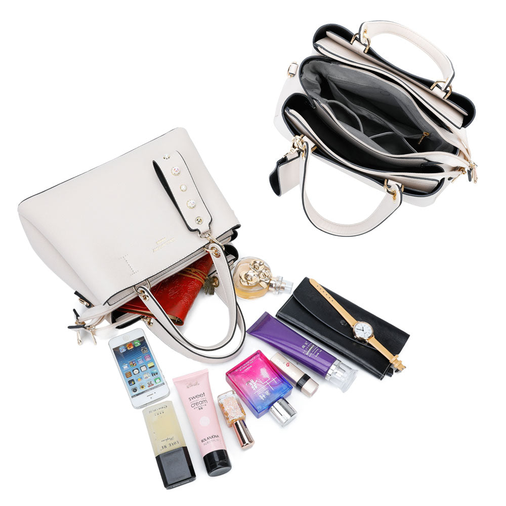 Gallantry | Tess Handtas