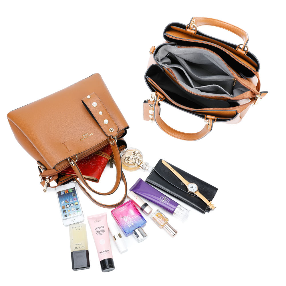 Gallantry | Tess Handtas