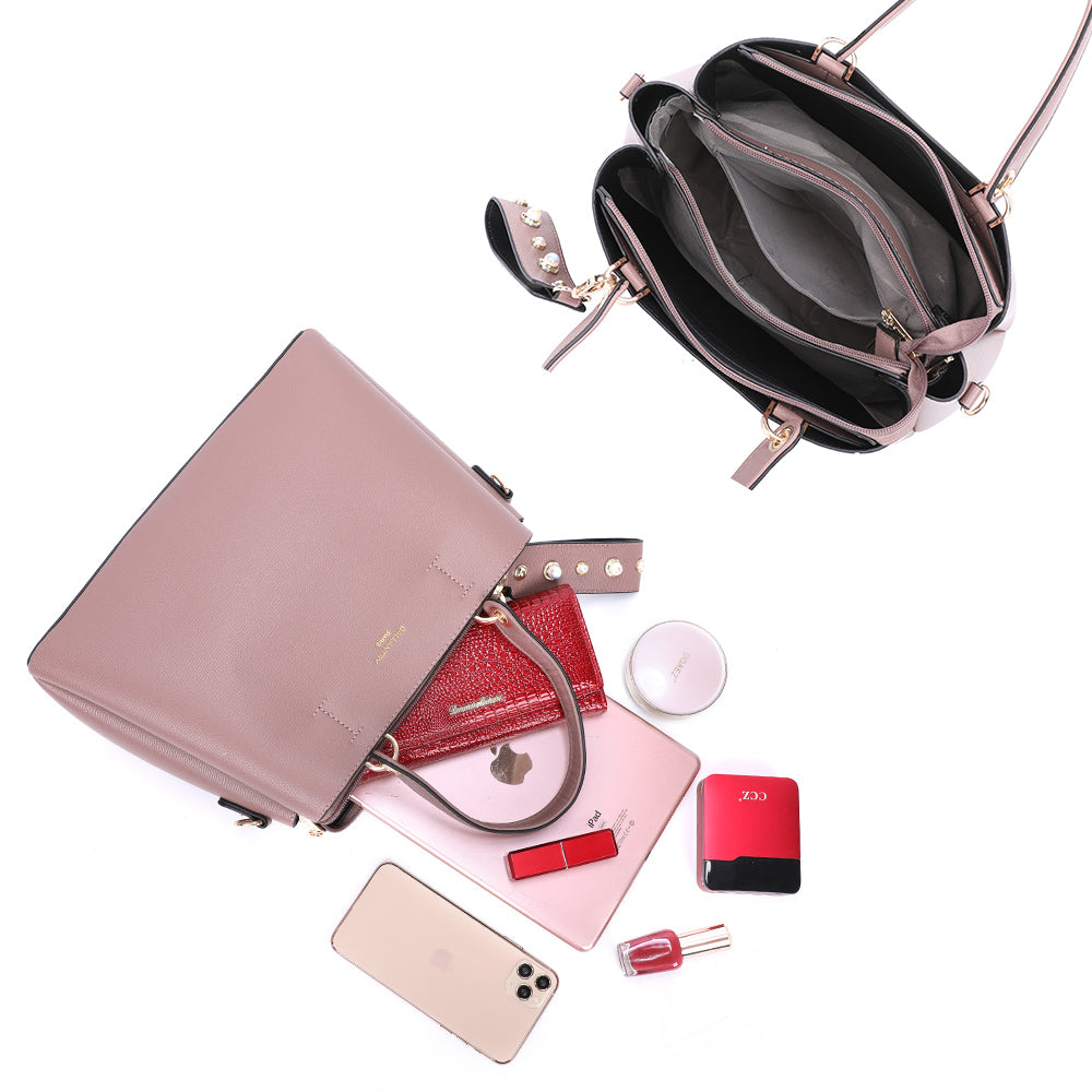 Gallantry | Tess Handtas