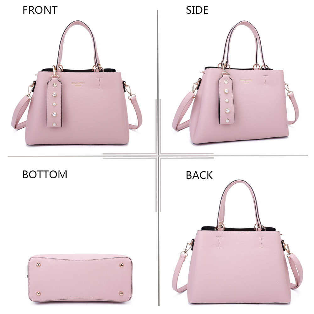 Gallantry | Tess Handtas