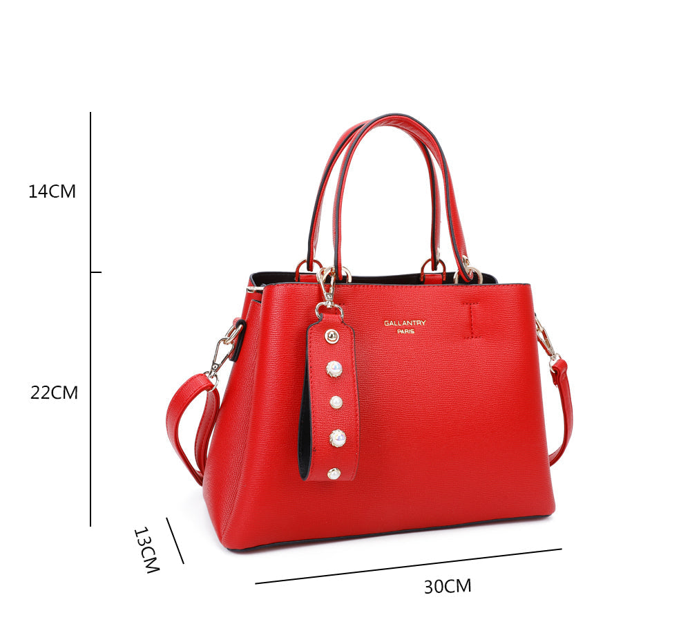 Gallantry | Tess Handtas