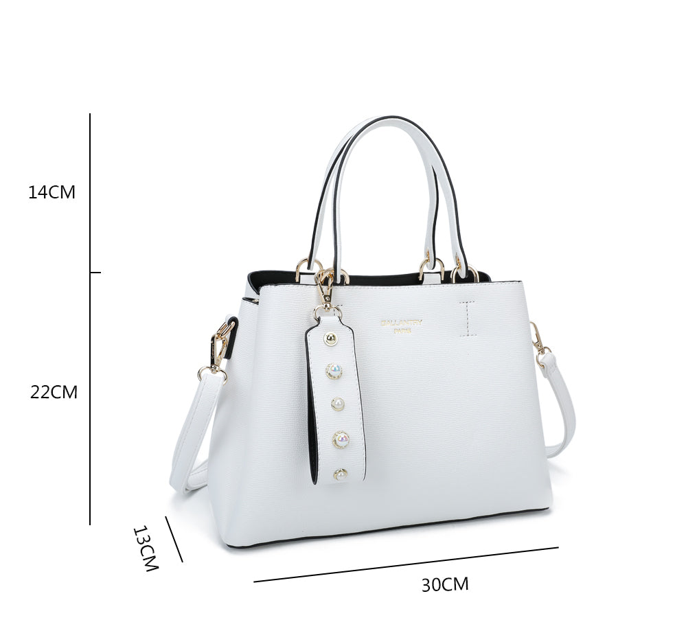 Gallantry | Tess Handtas