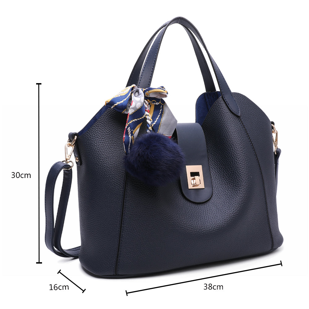 Gallantry | Zoë Handtas