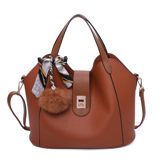 Gallantry | Zoë Handtas