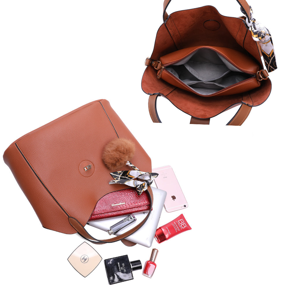 Gallantry | Zoë Handtas