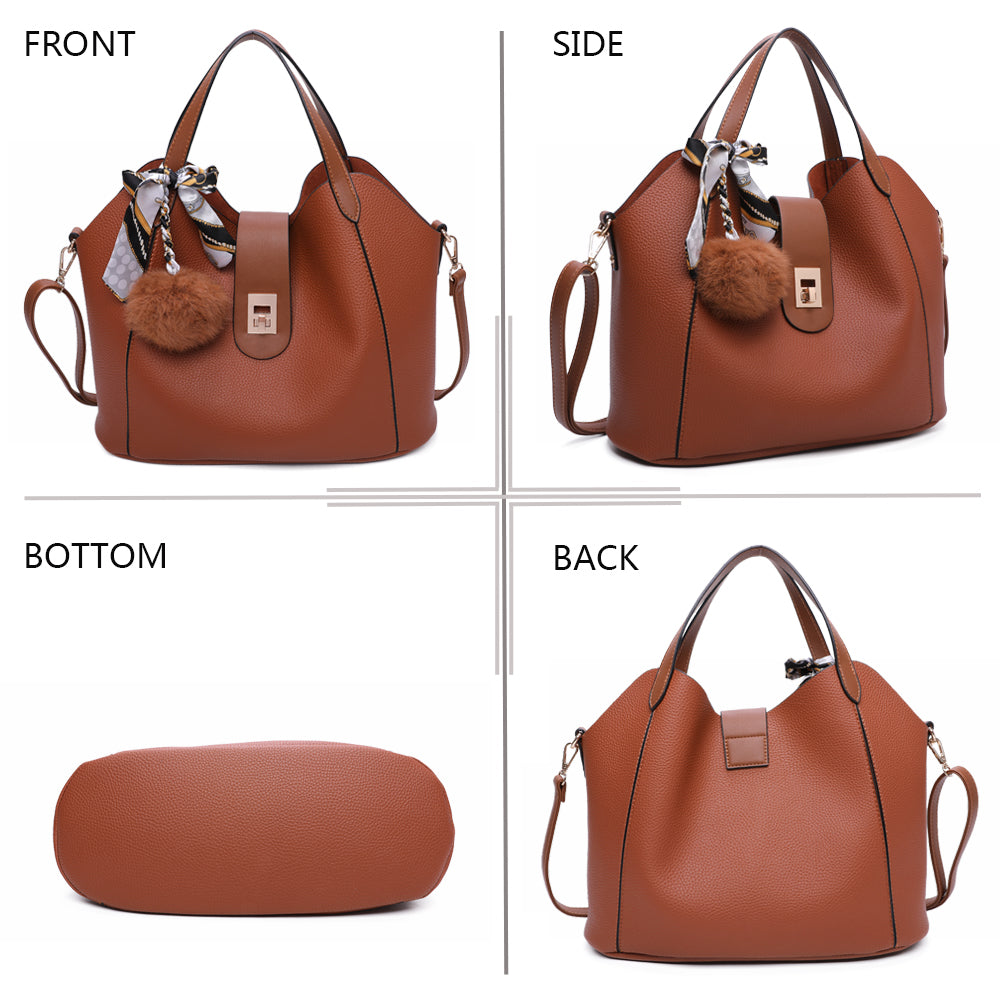 Gallantry | Zoë Handtas