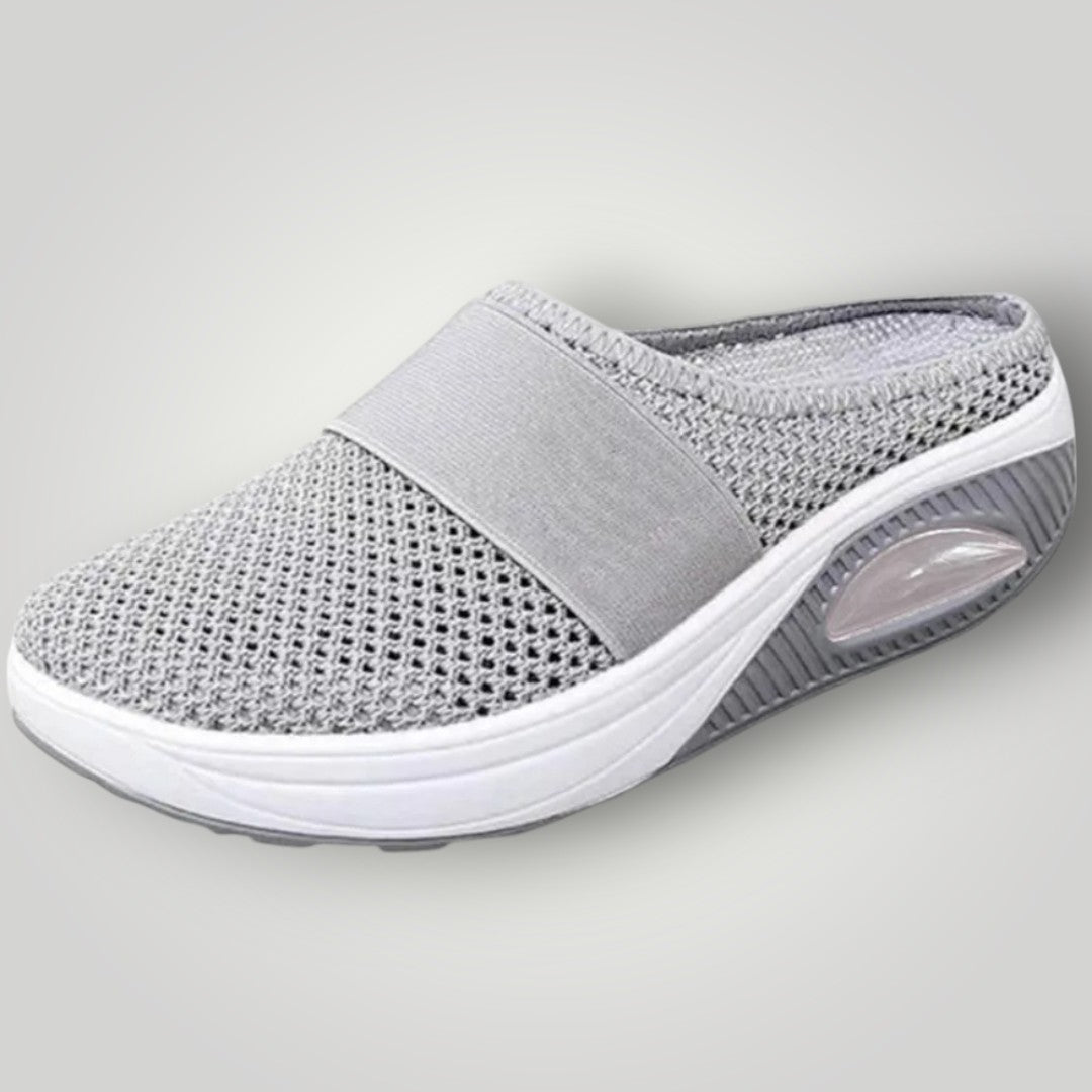 Dames Sandalen Beige Maat 38 Gevoerd Met Sleehak
