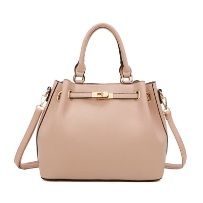 Gallantry | Iris Handtas