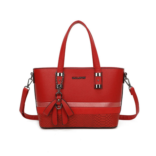 Gallantry | Lieke Schoudertas