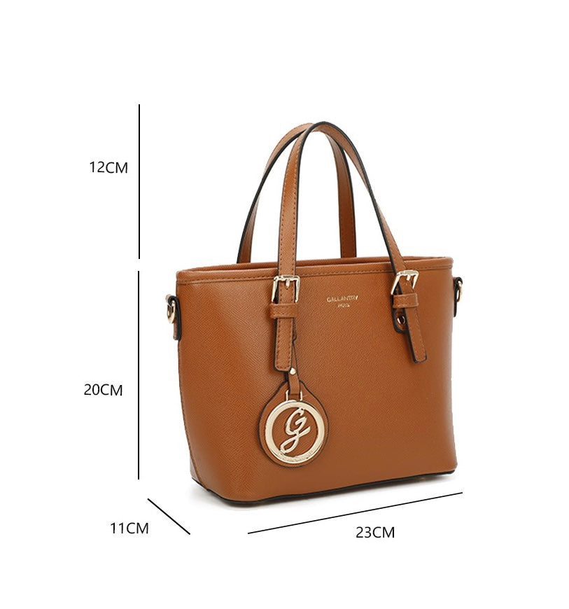 Gallantry | Lenna Handtas