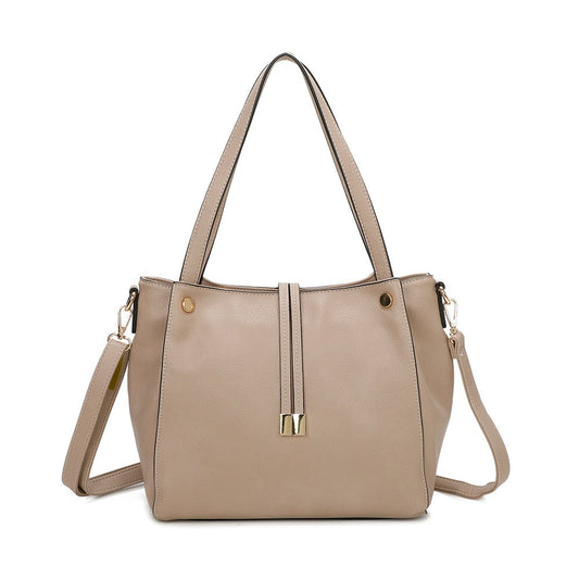 Gallantry | Fay Handtas