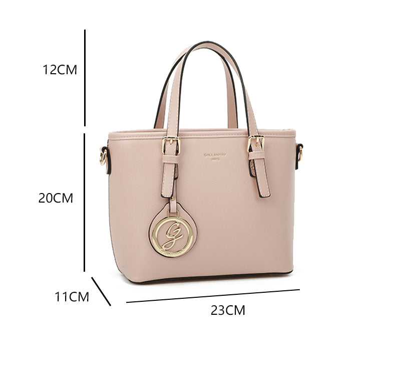 Gallantry | Lenna Handtas