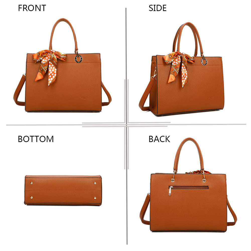 Gallantry | Nina Handtas