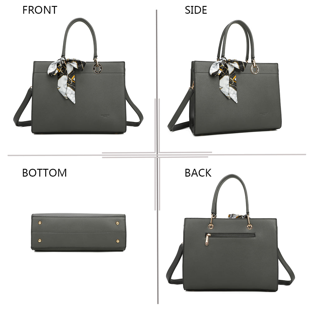 Gallantry | Nina Handtas