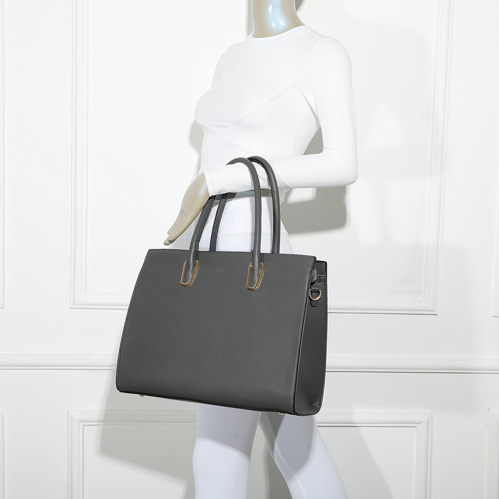 Gallantry | Amber Handtas