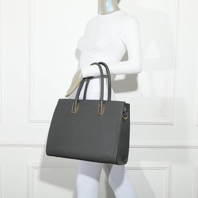 Gallantry | Amber Handtas